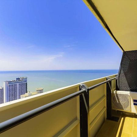 Luxury Beach Front Hotel Batoemi Buitenkant foto