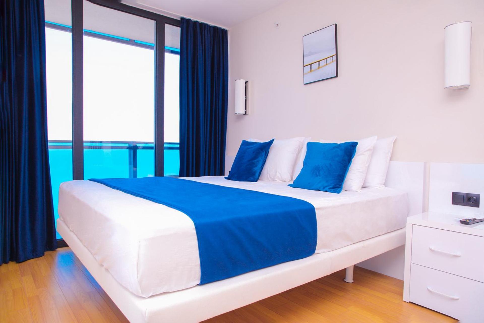 Luxury Beach Front Hotel Batoemi Buitenkant foto