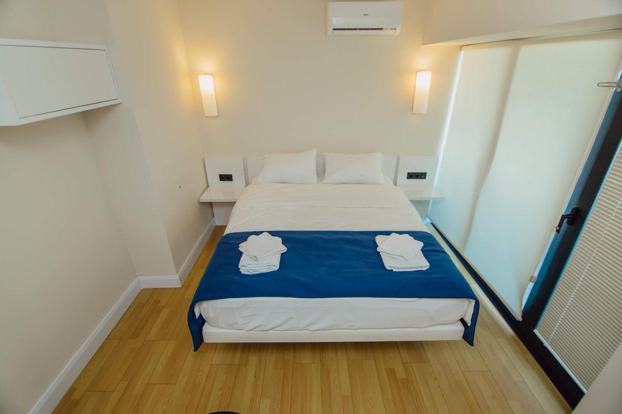 Luxury Beach Front Hotel Batoemi Buitenkant foto