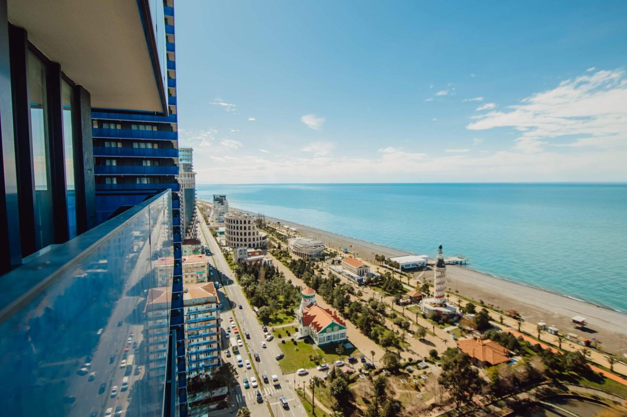 Luxury Beach Front Hotel Batoemi Buitenkant foto